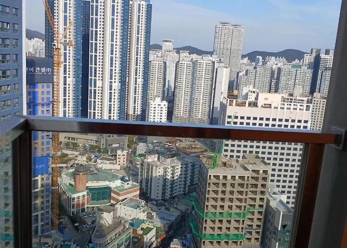 Hotel apartamentowy Elbon The By The Pusan